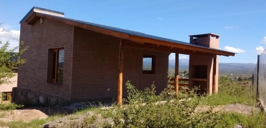 VENTA/PERMUTA COMPLEJO DE 4 CABAÑAS A TERMINAR, VILLA CARLOS PAZ