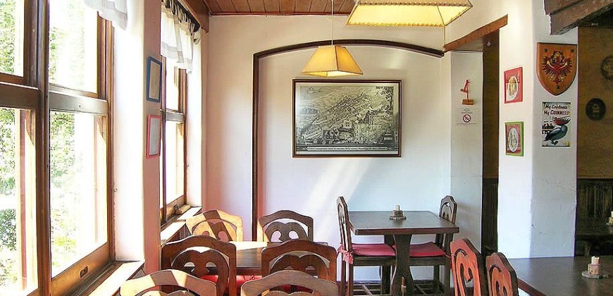 VENTA RESTAURANTE Y HOSTERIA EN CENTRO Villa General Belgrano