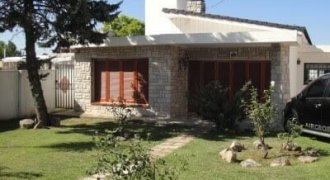 VENTA/PERMUTA  CASA C/PILETA Villa Carlos Paz